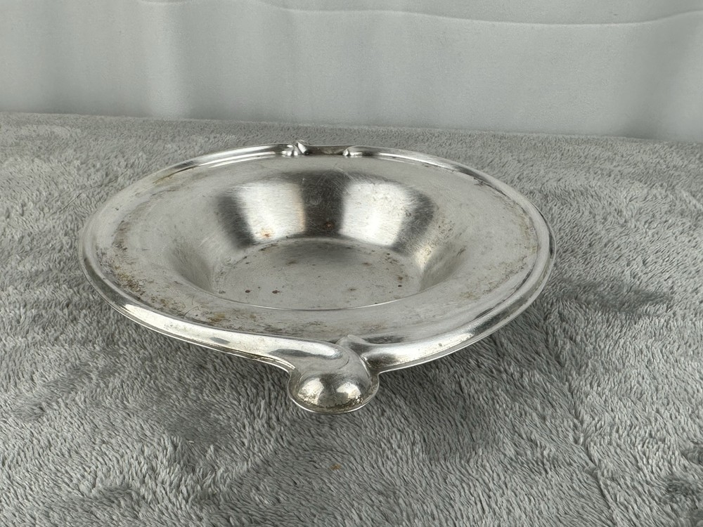 Antique WM Rogers #948 nut bowl candy bon bon silver plated 6”