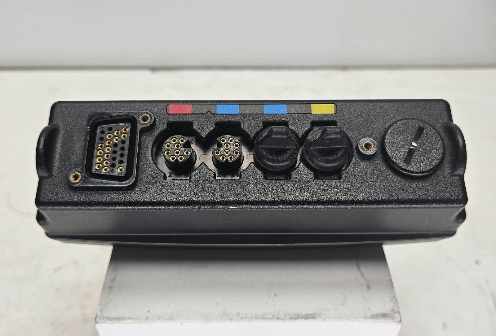 Motorola XTL2500 700/800MHz Mobile Radio ( 35W ) - Remote Mount