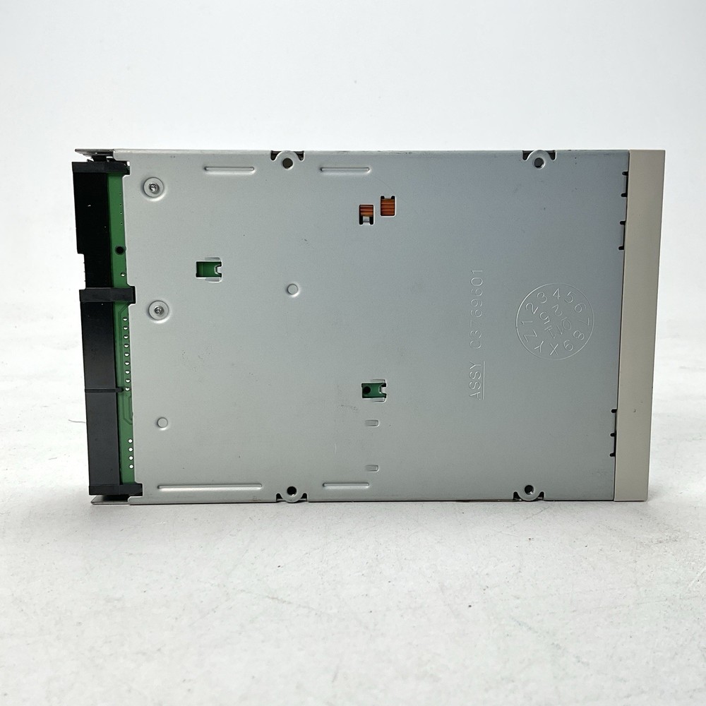 Vintage Iomega Zip 250 MB Internal Drive Model Z250ATAPI - Cracked Untested