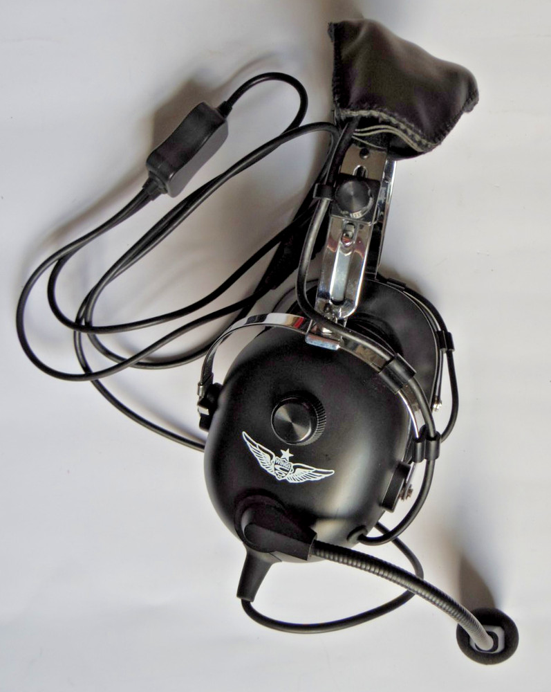 Wings Com? Pilot Headset Dual Plug In Flex-Boom Microphone