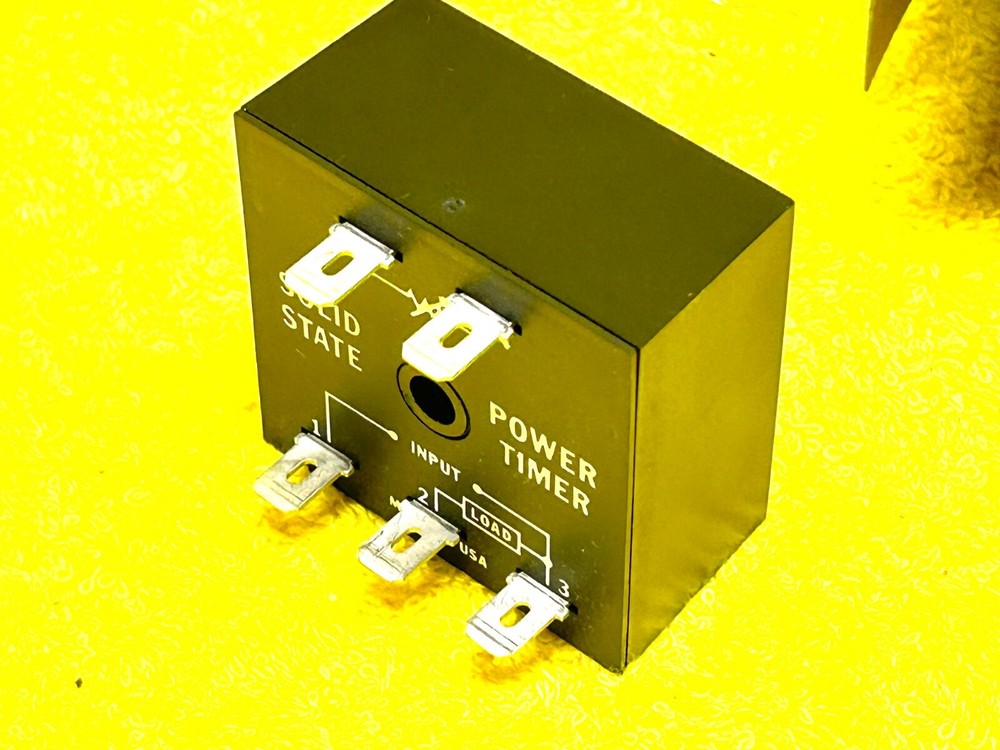 SSAC TH1A422 SOLID STATE TIMER RELAY 0.5 - 60 SEC. DELAY 120VAC 6 AMP 2196X
