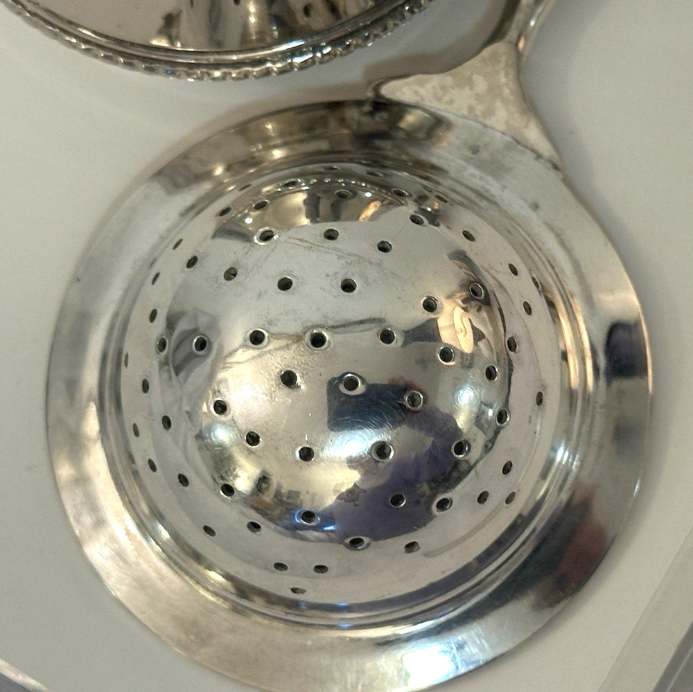 Vintage Weighted Silver Plated Tea Strainer 2 Piece Beaded Edge Bakelite Handle