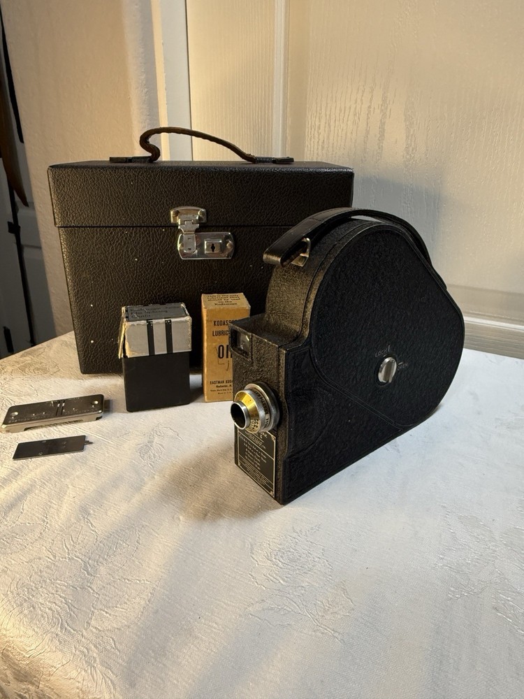 Cine-Kodak Model E Camera w/ Case, Splicer & Oil – Untested, Broken Latch