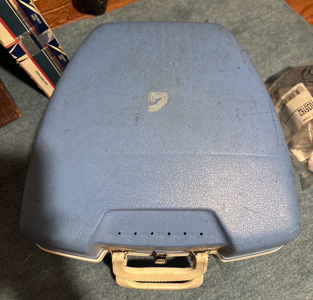 Vintage Gladding Bowling Ball Case Blue With White Handles