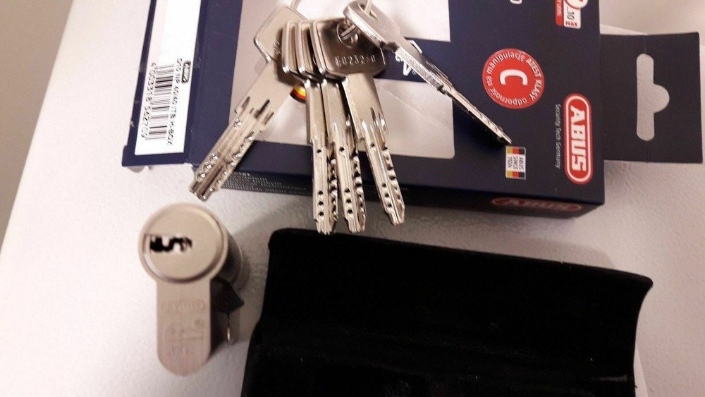 ABUS D10 SKG** High Security Cylinder Lock GRADE 7
