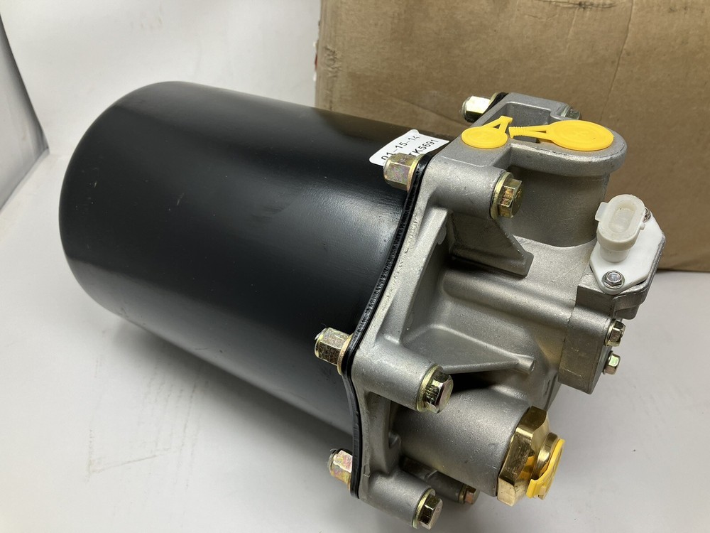 New Bendix 065225 Air Dryer NO BRACKETS ETC