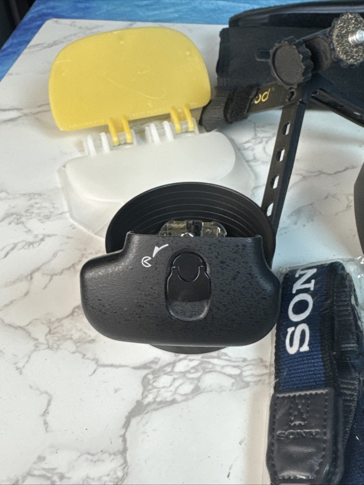Miscellaneous camera accessory lot (stgb)