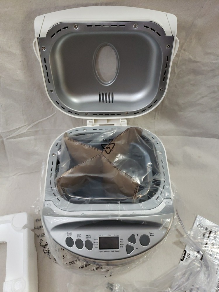 Oster CKSTBR9050 2lb 13 Setting Programmable Express Bake Bread Maker White