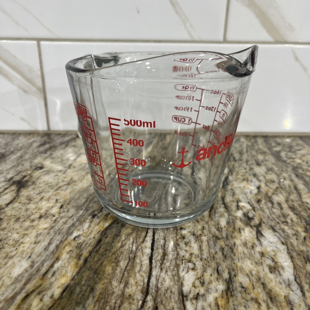 Anchor Hocking 2 Cup Measuring Cup Red Numbers & Letters Hook Handle 🇺🇸