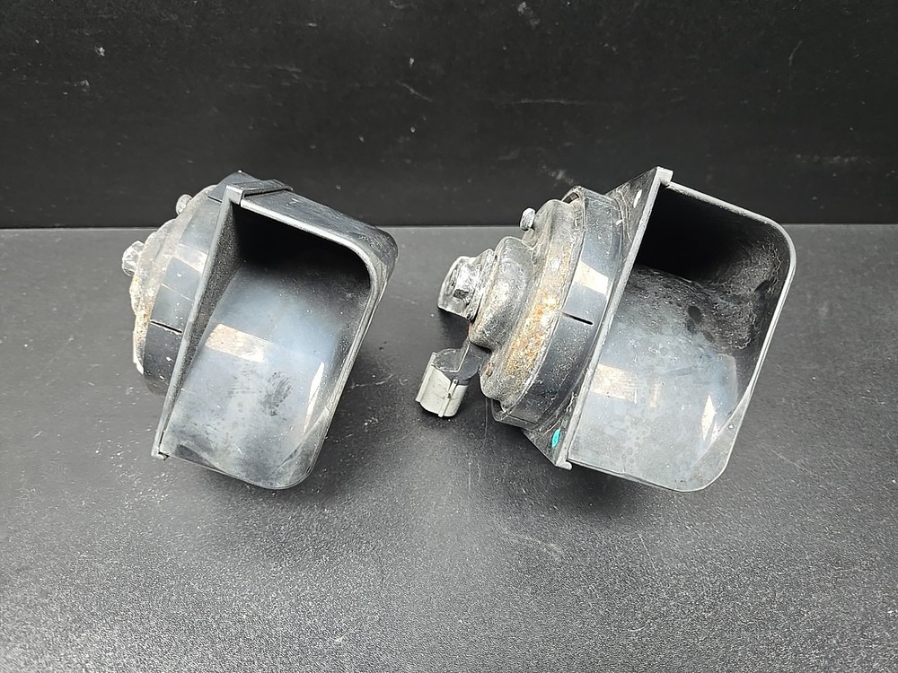 2014-2017 Acura RLX Horn Set OEM