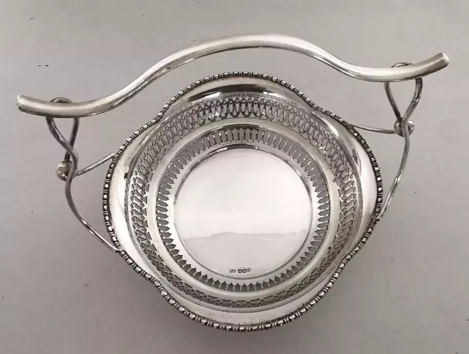 Mappin & Webb Solid Silver Cake Basket - Sheff. 1905