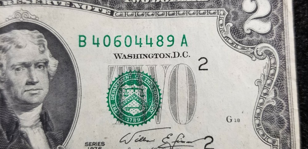 1976 $2 Shift ERROR 40604489 Neff Treasurer Bicentennial Huge shift error XF40 +