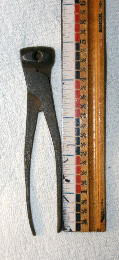LOT (A) ANTIQUE BULLET MOLD