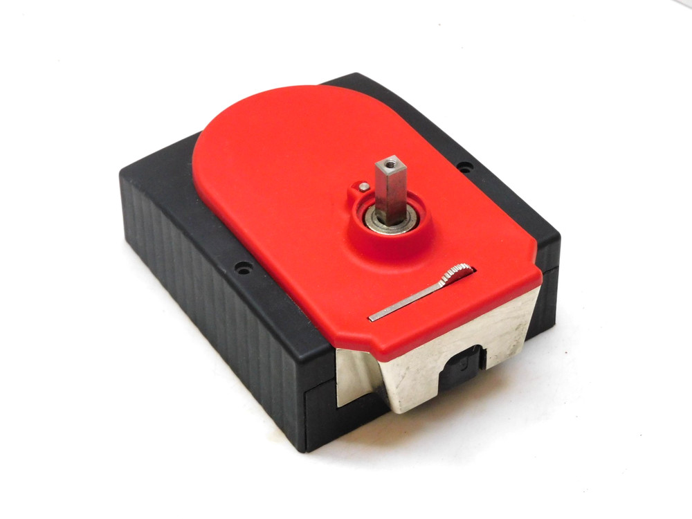 EUCHNER MGB-H-AA1A1-R-100464 HANDLE MODULE MISSING HANDLE