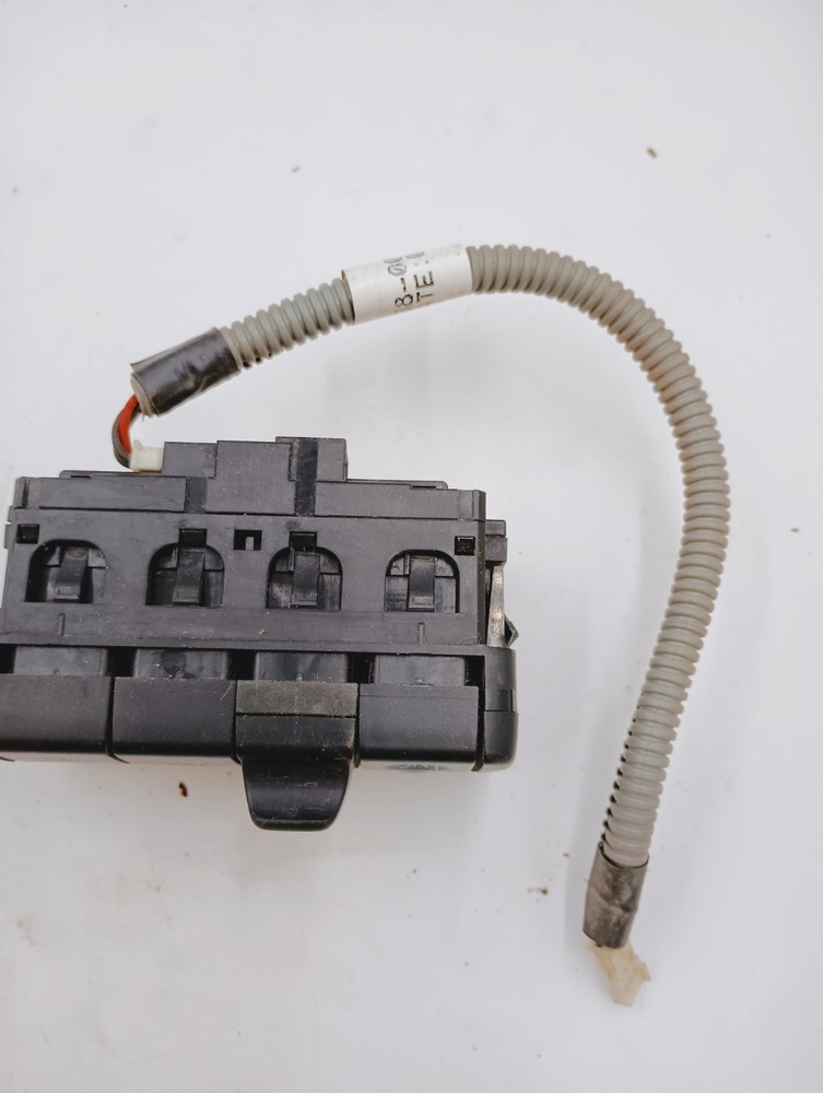 FREIGHTLINER SWITCH PANEL ASSEMBLY ENGINE BRAKE SHUTDOWN MIRROR HEAT MAN. REGEN