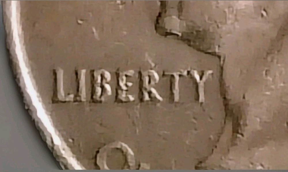 Rare 2000 P Virginia Quarter with Missing Clad Layer. A Valuable Error Coin!