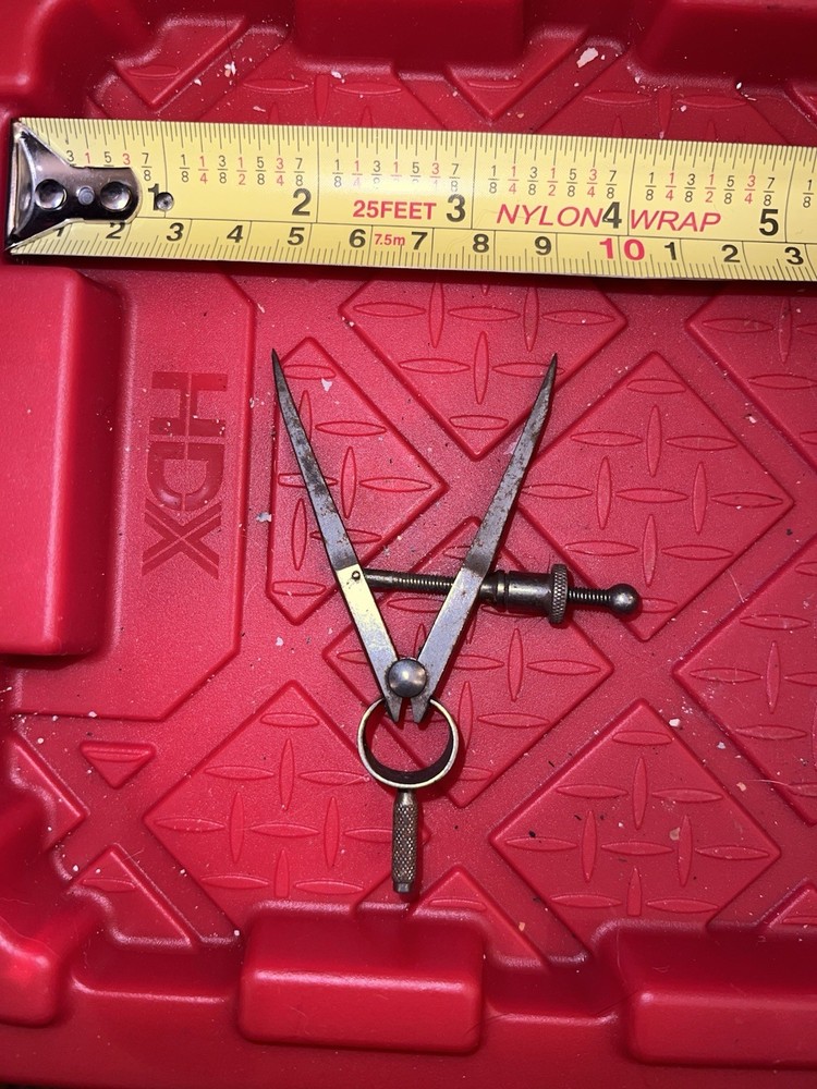 Vintage B & S Mfg Co 805