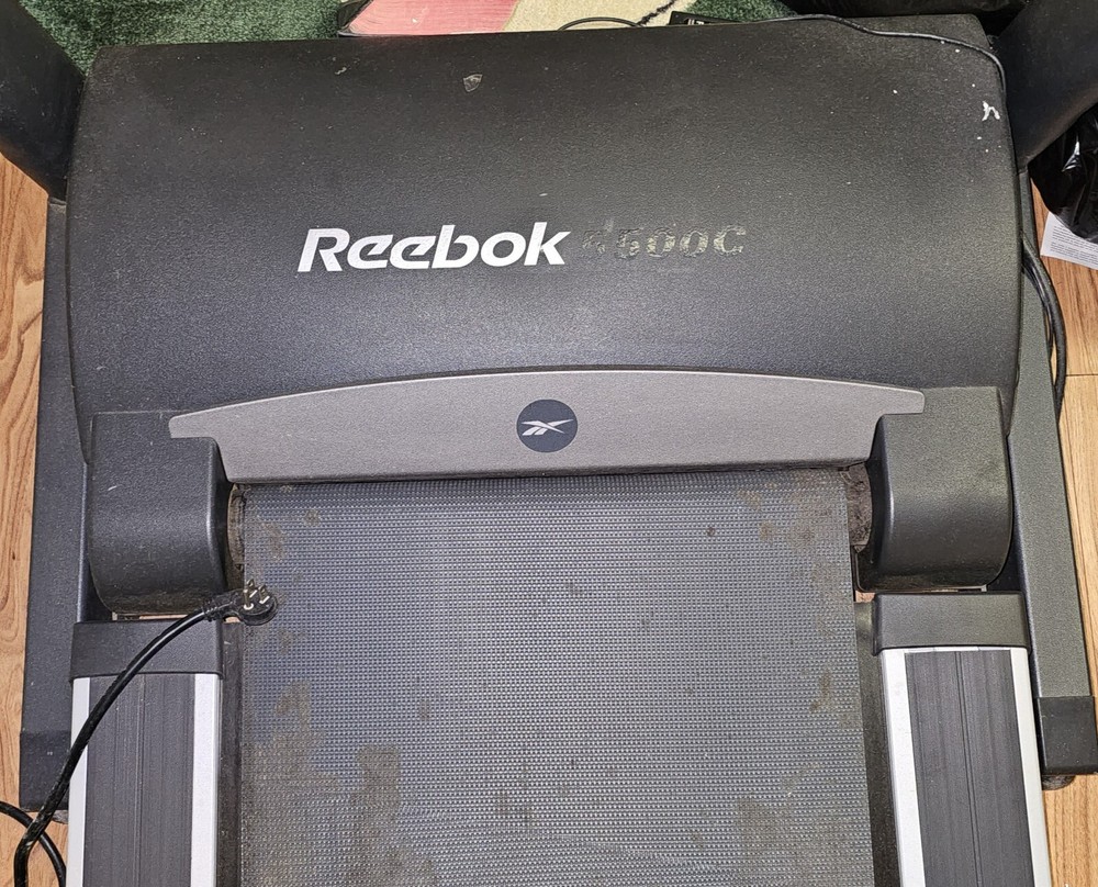 Reebok 5500C FOLDABLE Walking Treadmill Jogging Exercise Machine