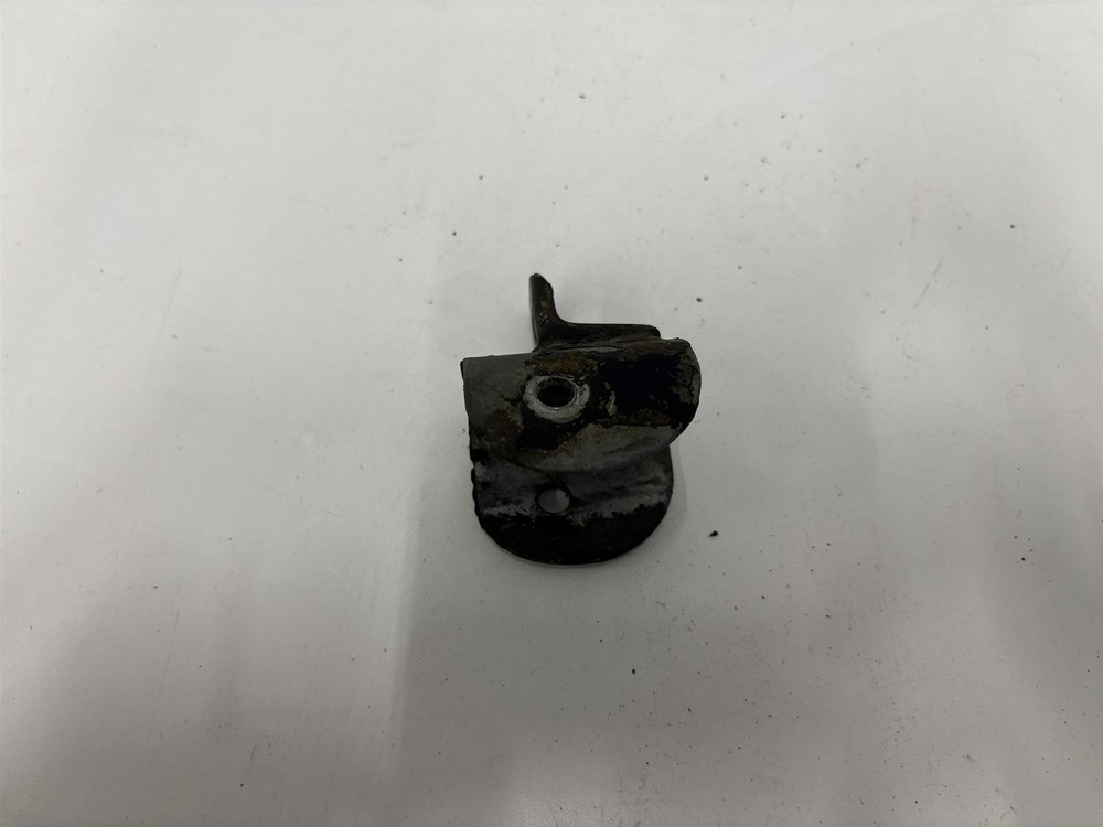 Luscombe Model 8 Mount Bracket