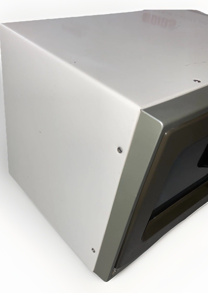 Vintage 80’s Samsung Microwave Oven Model RE-525D Faux Wood Grain Cooking Oven