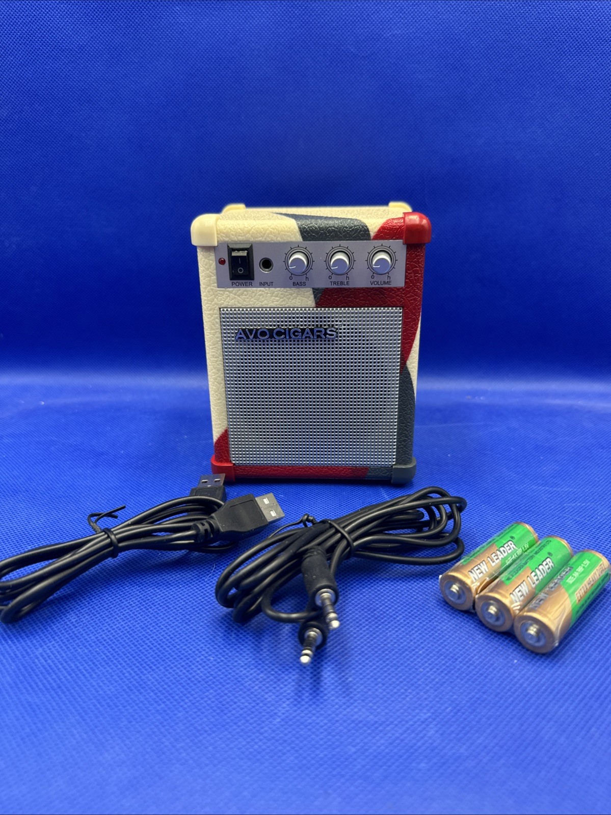 AVO CIGARS "Miniature GUITAR AMP" With Chords See Pictures