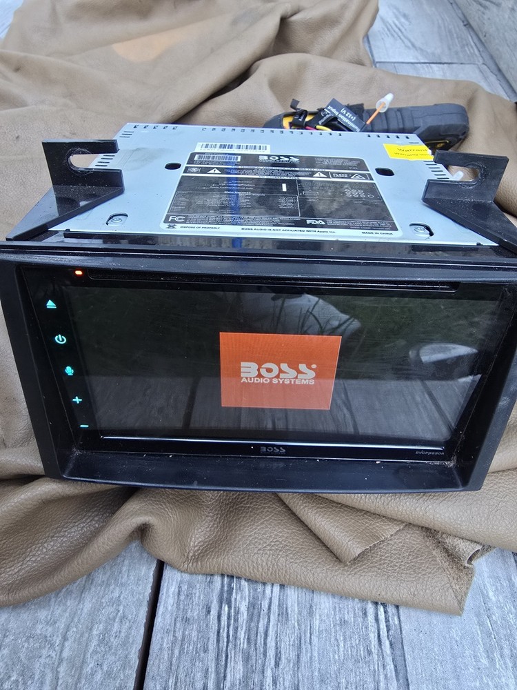 BOSS Audio BVCP9690A 6.75" Multimedia Receiver Androidauto Apple Car play