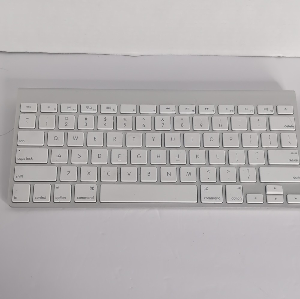 Apple Wireless Keyboard & Magic Mouse Bundle, Bluetooth, QWERTY, Silver/White