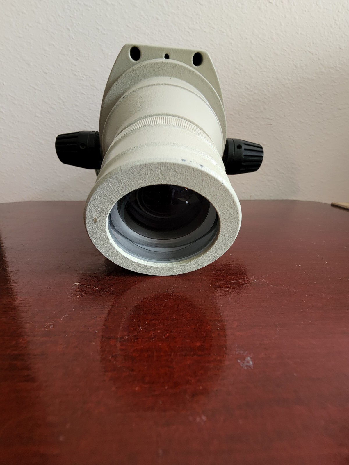 LW SCIENTIFIC VISION 1X & 2X MICROSCOPE BODY. W/PLAN 10X22 EYEPIECE. WORKS