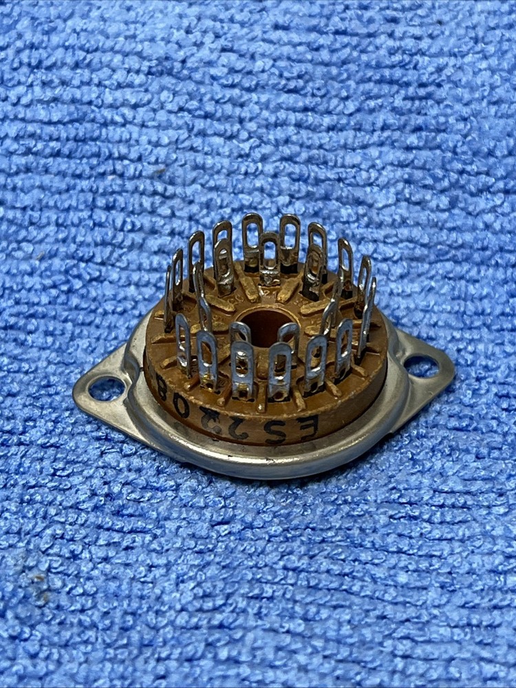 CINCH ~ SK100 ~ SOCKET PLUG-IN