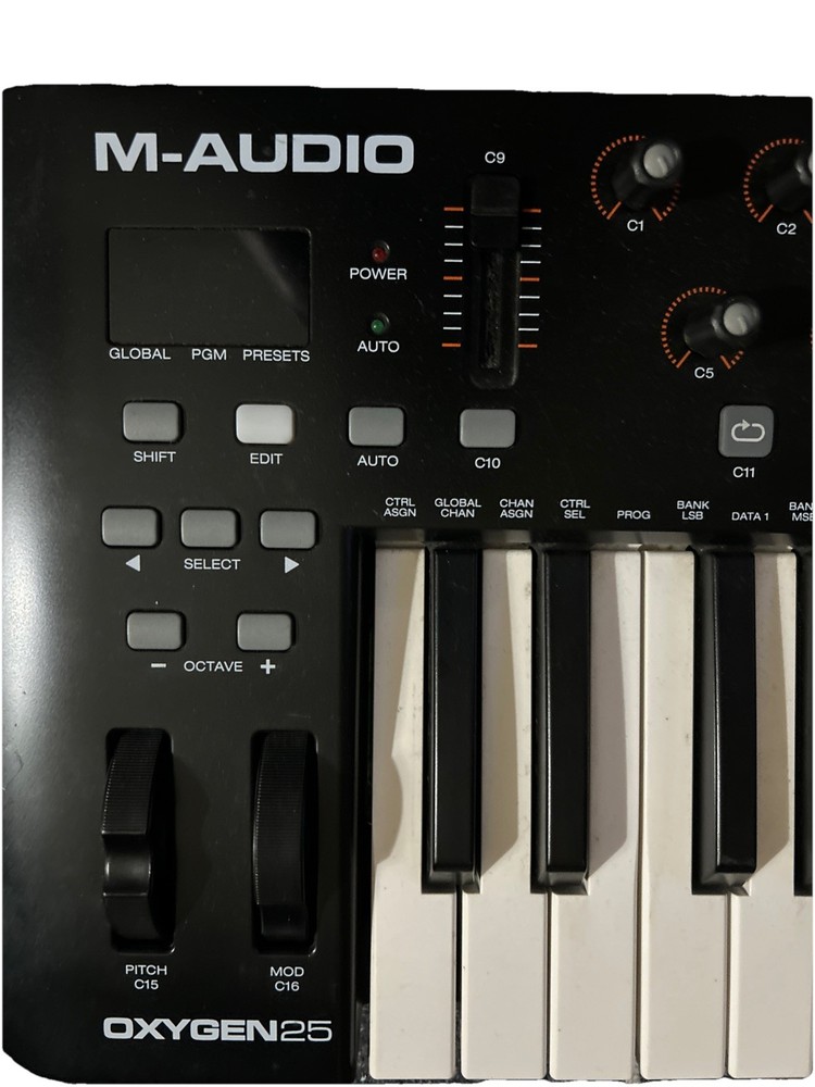 M-Audio Oxygen 25 MKV 25-Key USB Keyboard Controller Beat/drum Machine Studio