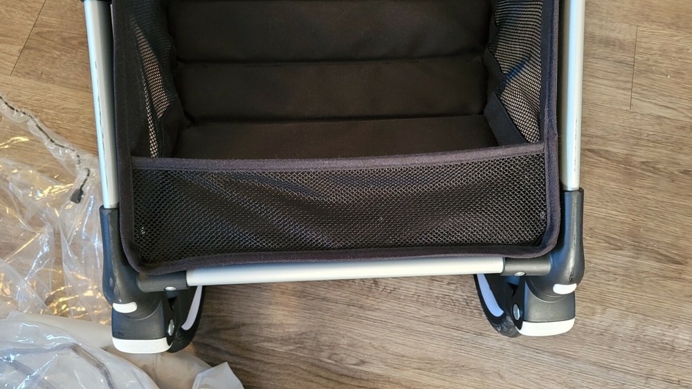 Bugaboo Fox Stroller Base and Bassinet