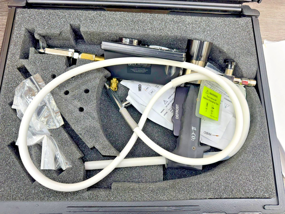 Wallach 900151 LL-CO2 Cryosurgical System with tips