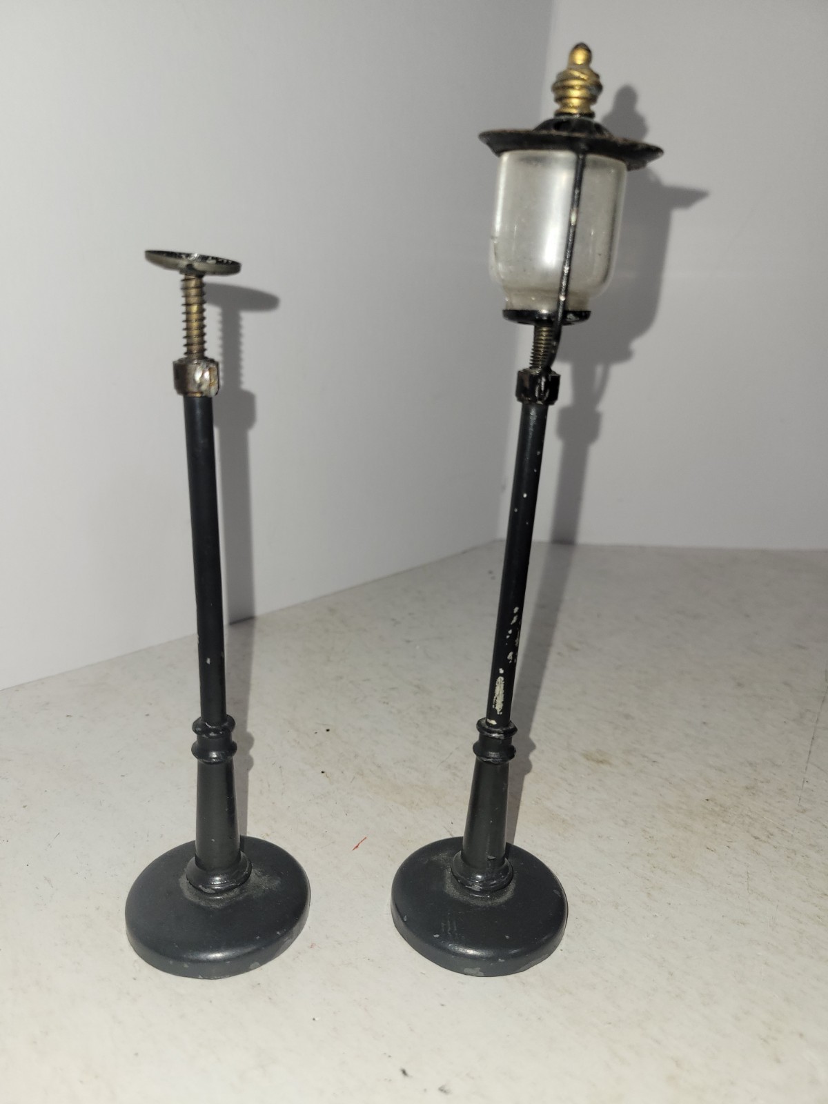 Bing prewar 10/646 oil street lamps - circa 1930 - pair (2) for repair