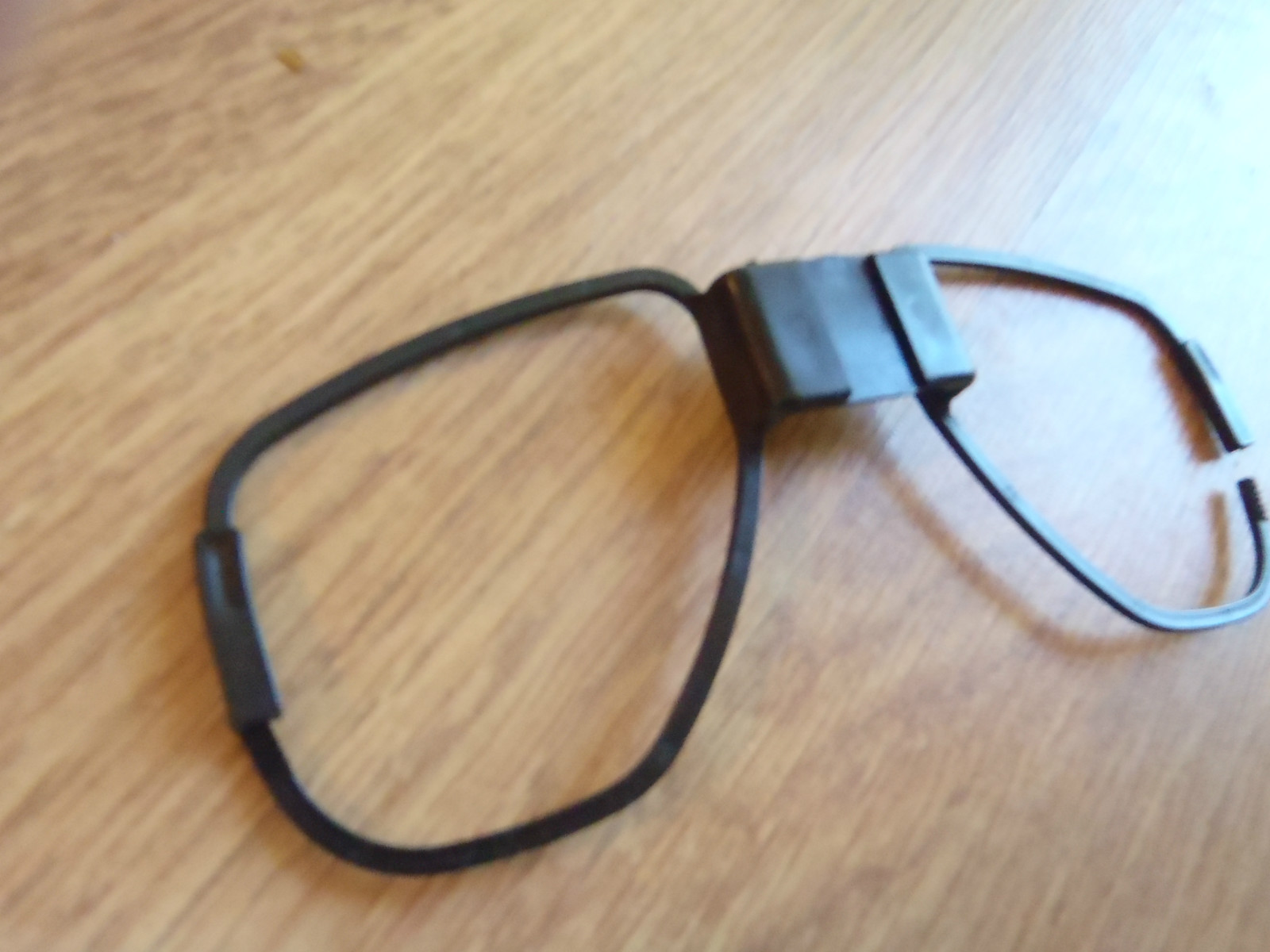 qty. of 2 M40/M42 gas mask plastic mount NSN 4240-01-389-7152 BUGOUT ITEM insert