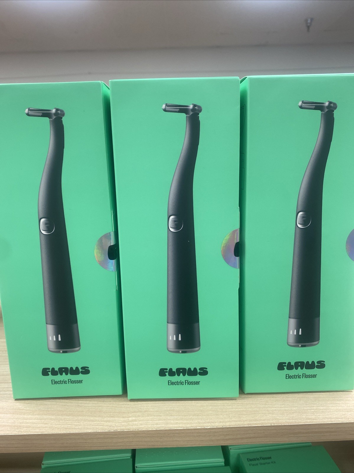 Flaus Electric Flosser Starter Kit Color Black BRAND NEW IN SEALED BOX