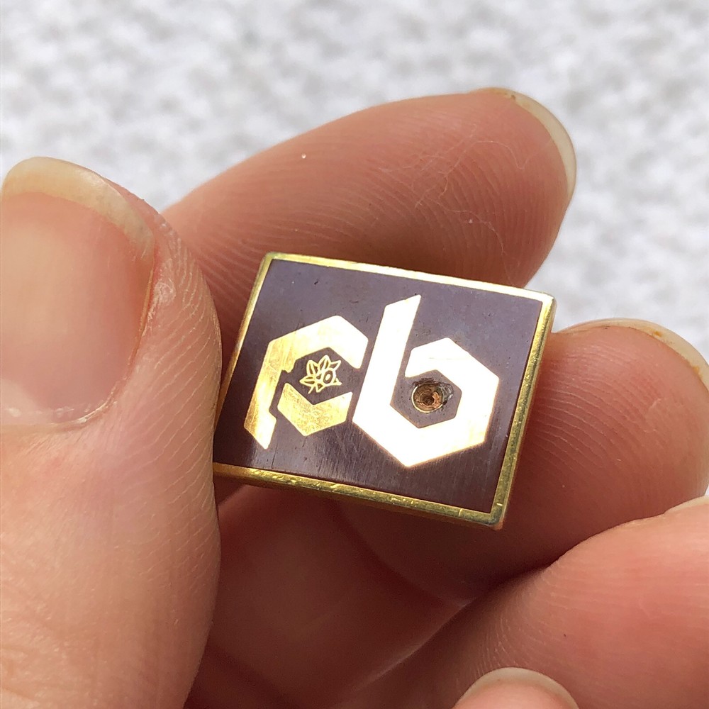 Rectangular Maroon Pb Hexagonal Logo Lapel Pin Tie Tack