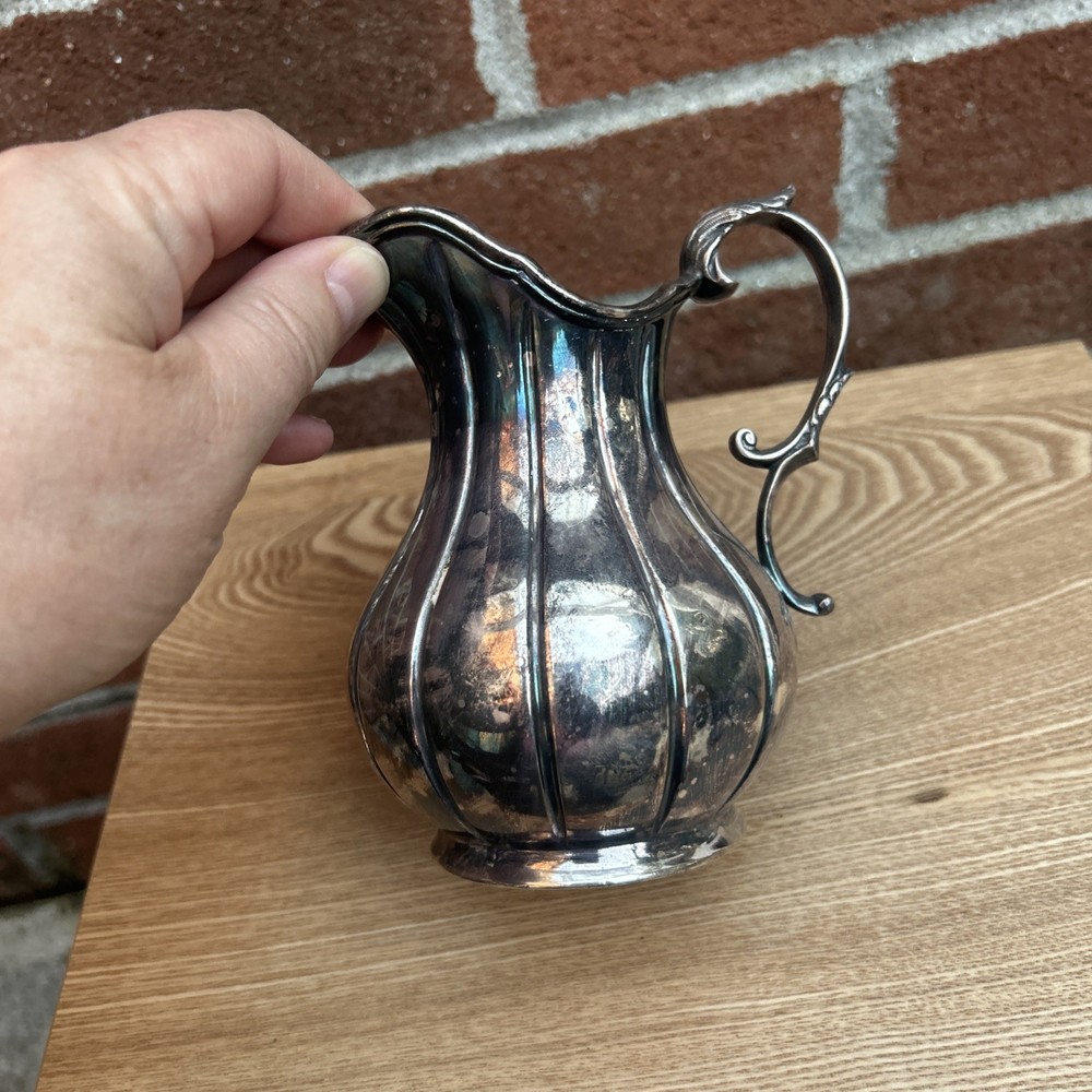 ANTIQUE VICTORIAN WILLIAM HUTTON SILVER PLATED MILK JUG