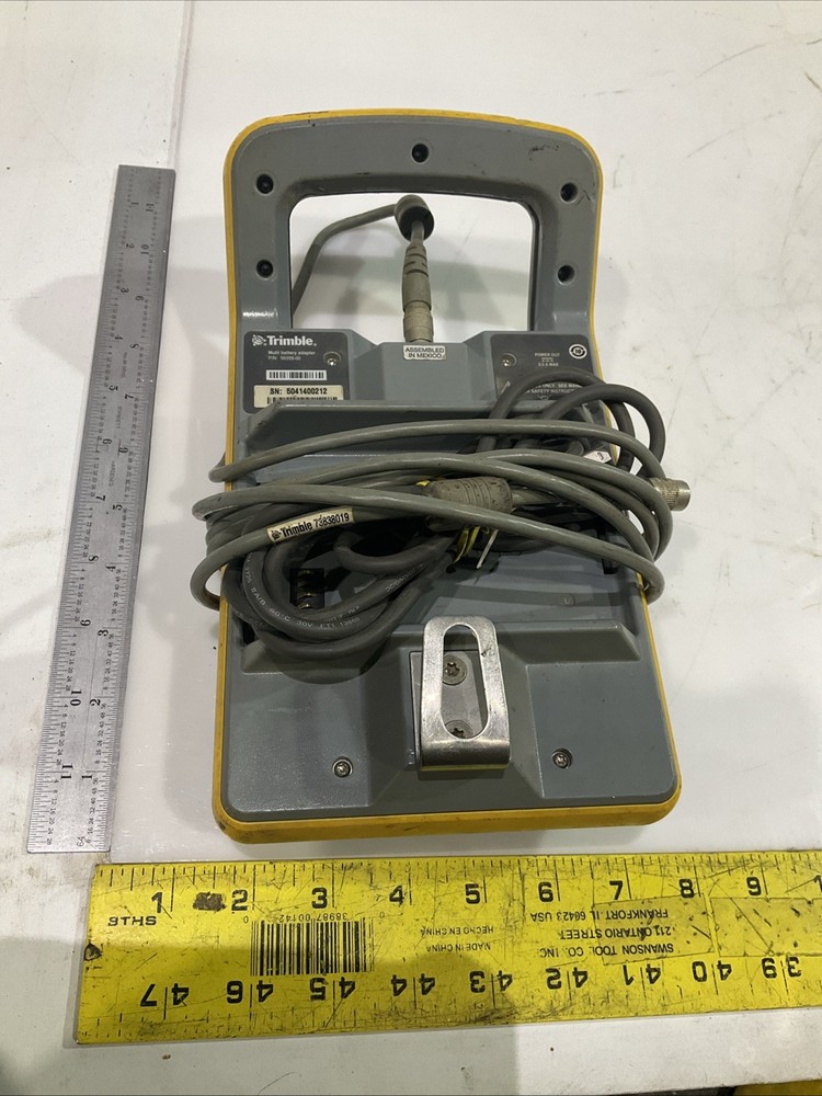 TRIMBLE 59369-00 MULTI BATTERY ADAPTOR T2M