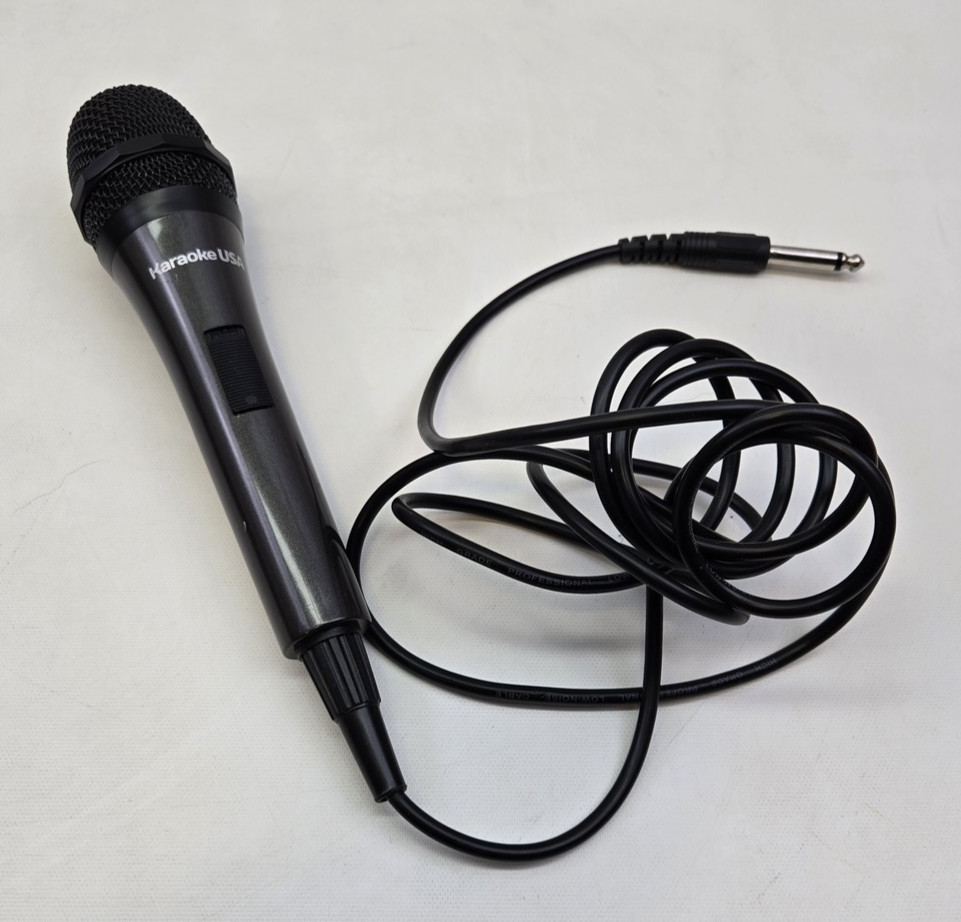Karaoke USA Wired Microphone Dynamic Vocal Mic 1/4" Jack Plug Black w/ Switch