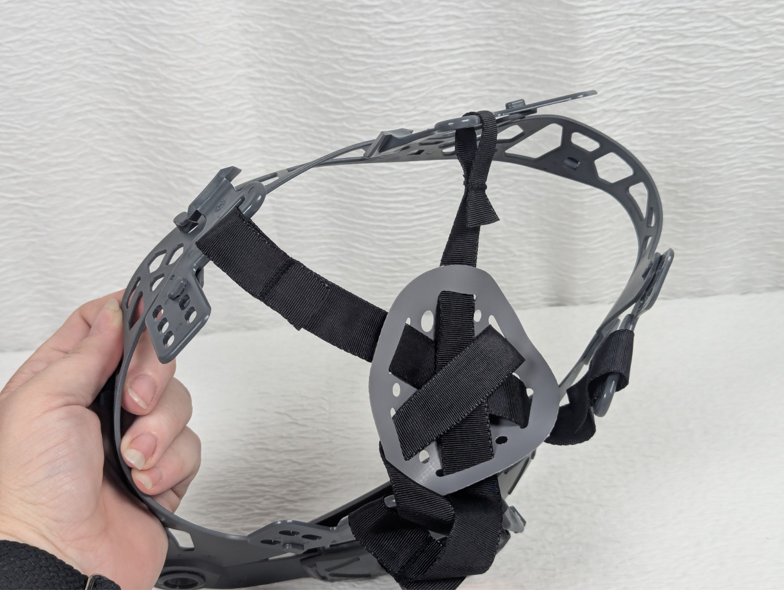 Klein Tools - CLMBRSPN - Safety Helmet Suspension - One Size - Black/Gray