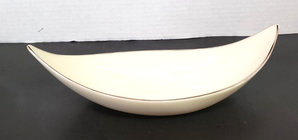 Montclair by Lenox Nut/Candy Dish 9" Long