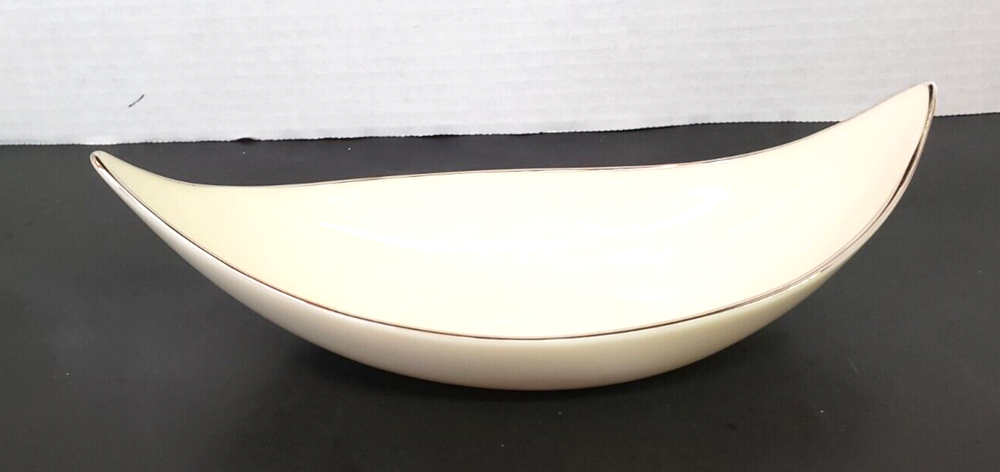 Montclair by Lenox Nut/Candy Dish 9" Long