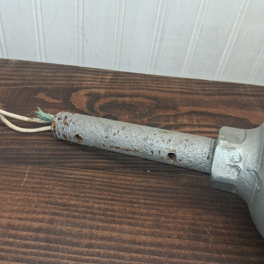 Vintage APPLETON FORM 100 EXPLOSION PROOF LIGHT w/ CAGE & GLOBE
