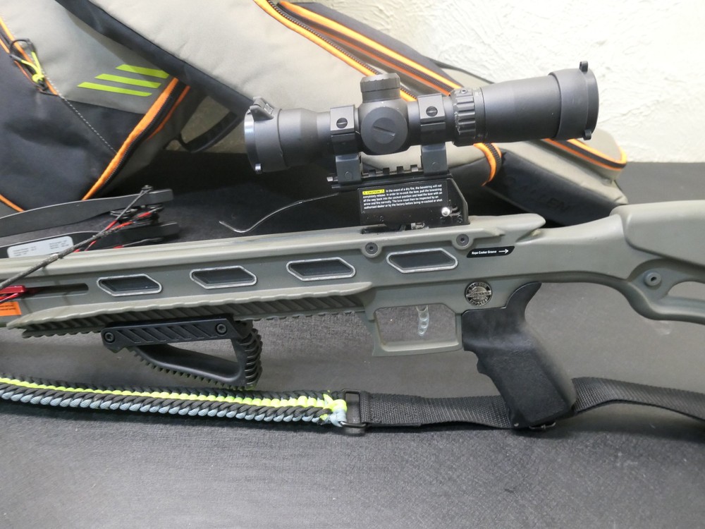Carbon Express X-Force Advantex Model 20282 Crossbow