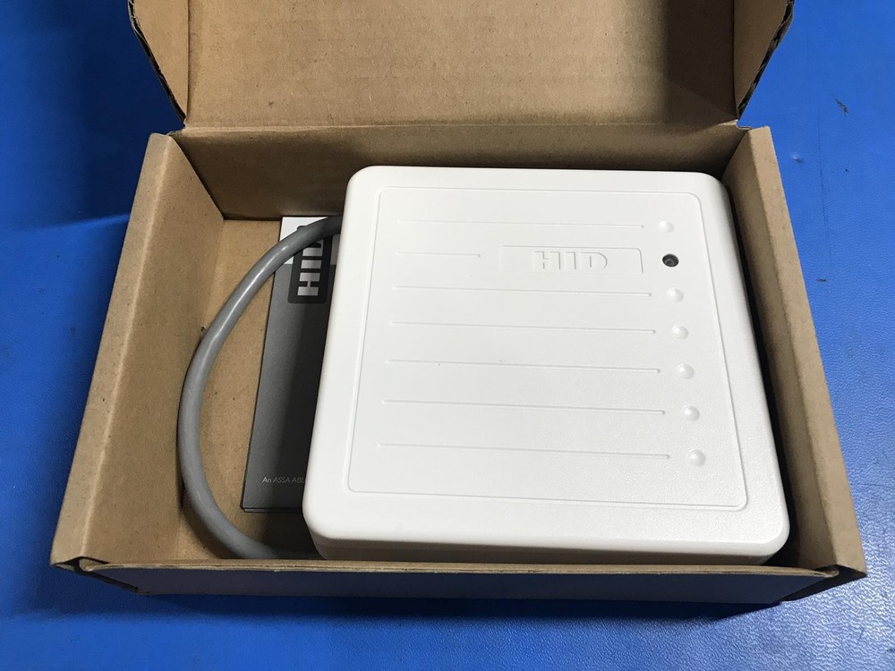 HID ProxPro II WallSwitch Reader 5455BWN00-S107R