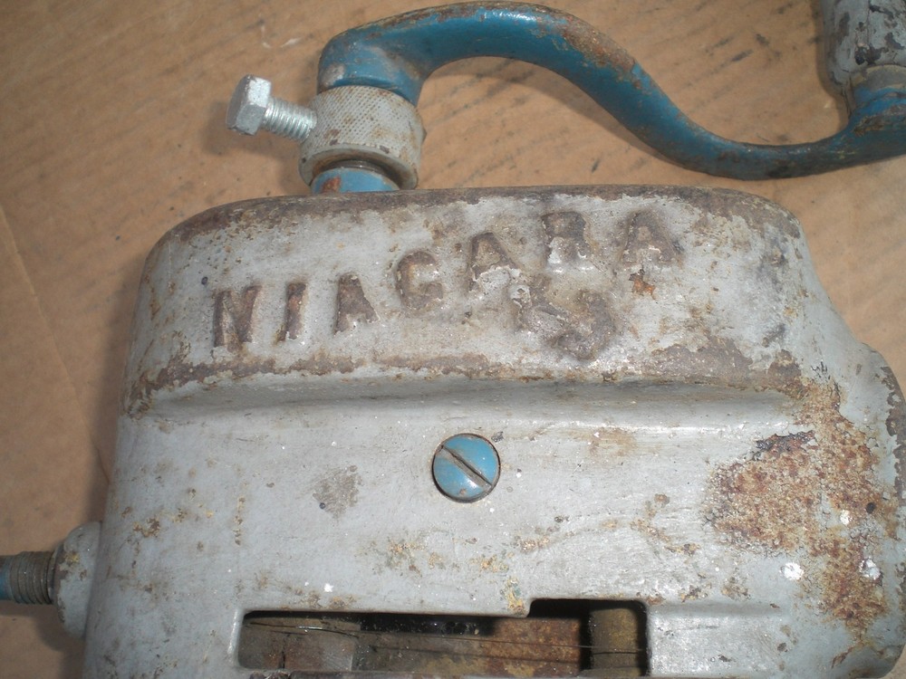 Niagara Hand Crank Bead Roller