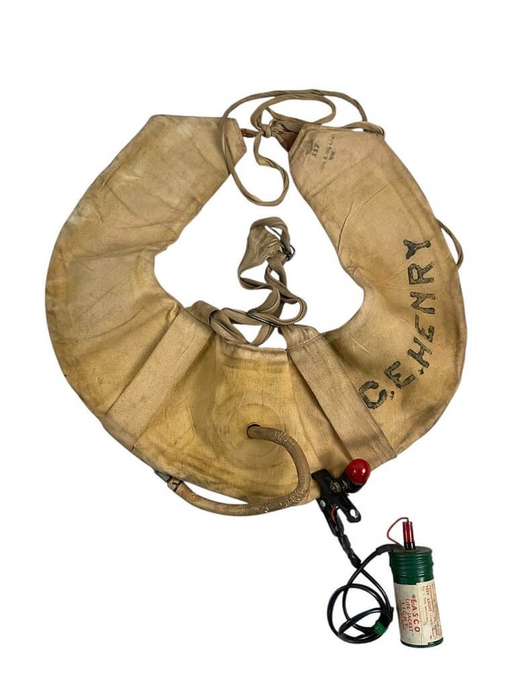WW2 Canadian Ships Floatation Device With EASCO Light C Broad Arrowed Dated 1941