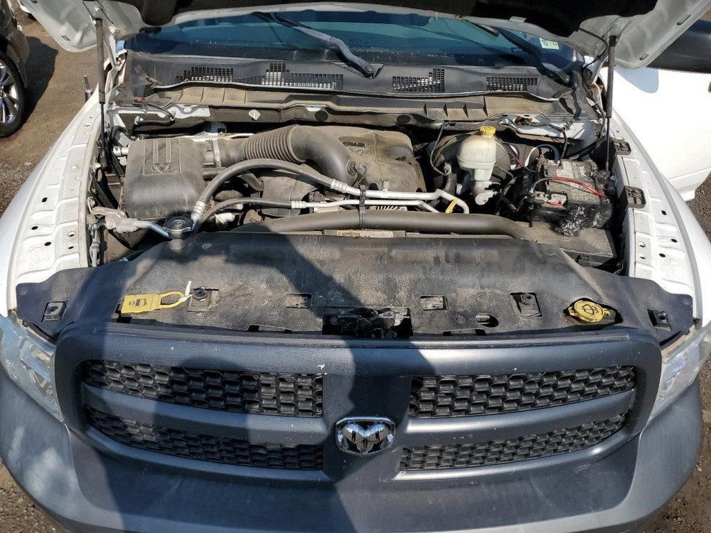 (LOCAL PICKUP ONLY) RAM1500 2015 Air Shutter 2049201
