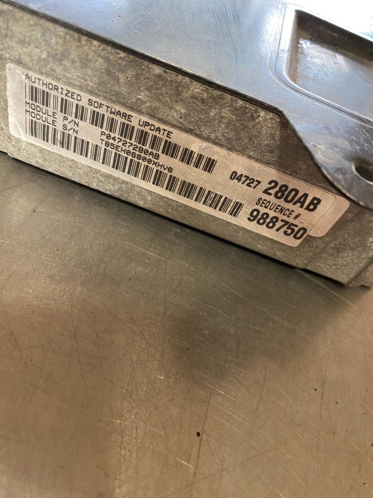 00 3.3L CARAVAN SPORT PCM Engine Control Module PCM Computer 04727280AB