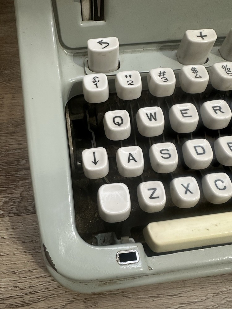 Hermes 3000 Portable Typewriter With Case Seafoam Green